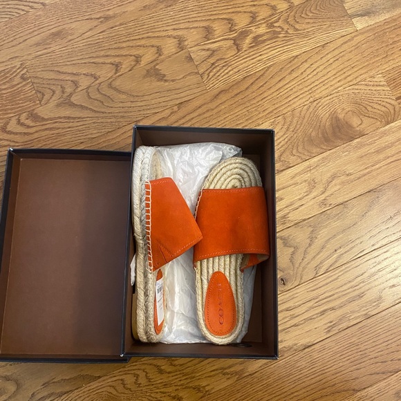 Coach coral suede sandals - Picture 1 of 2
